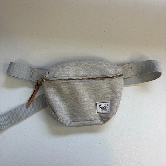 Herschel Settlement Hip Fanny Pack Bum Bag Crossbody Light Gray Crosshatch - Picture 2 of 9